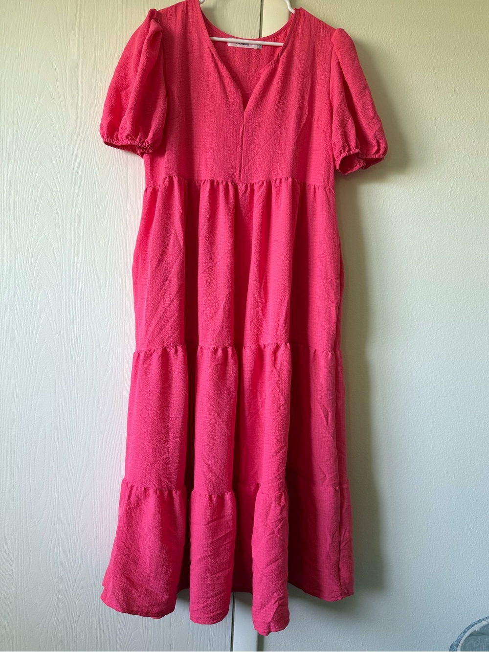 Hot pink tiered maxi dress puff sleeves - L
